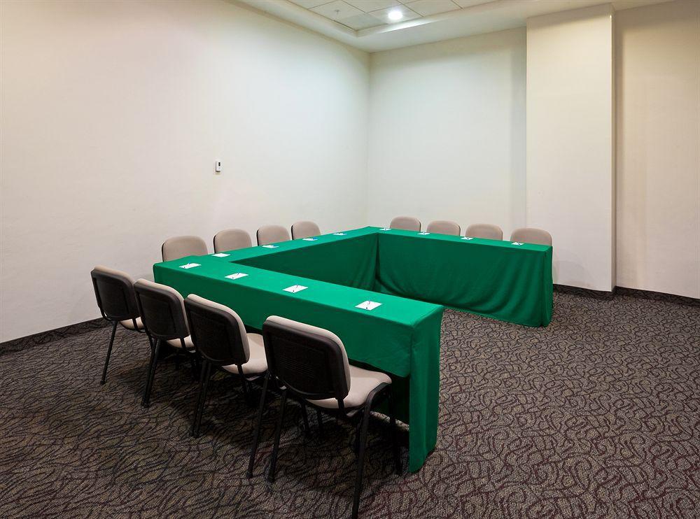 Holiday Inn Express Guadalajara Iteso By Ihg Zapopan Udogodnienia zdjęcie