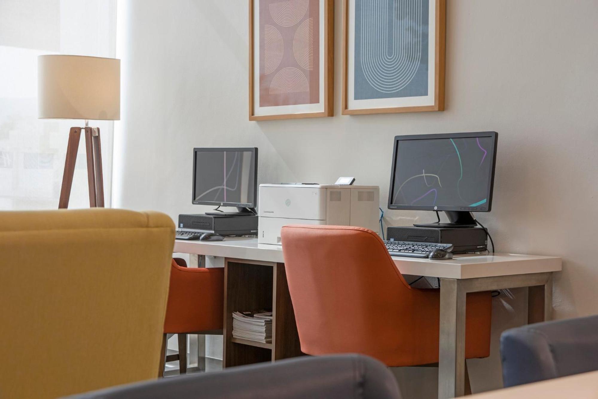 Holiday Inn Express Guadalajara Iteso By Ihg Zapopan Zewnętrze zdjęcie