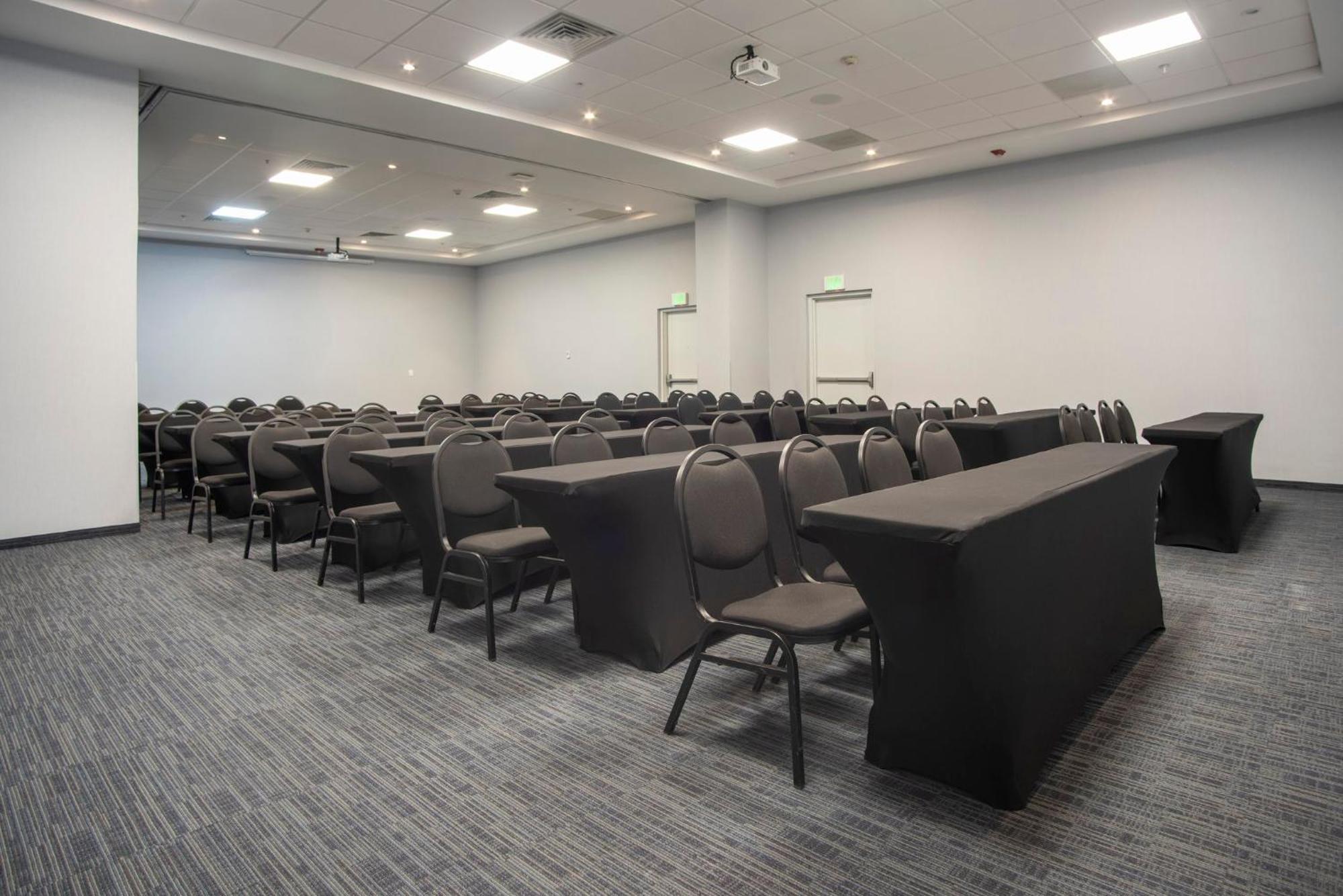 Holiday Inn Express Guadalajara Iteso By Ihg Zapopan Zewnętrze zdjęcie