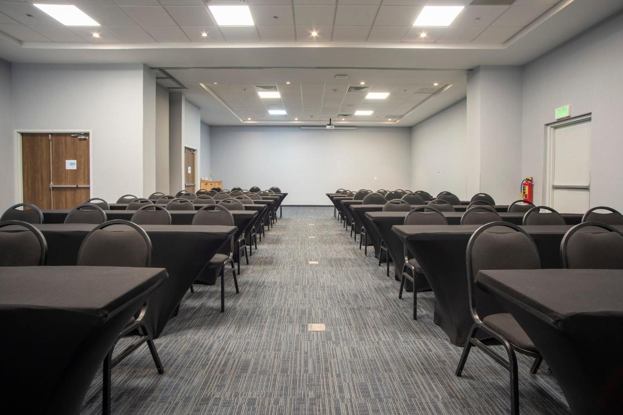 Holiday Inn Express Guadalajara Iteso By Ihg Zapopan Zewnętrze zdjęcie