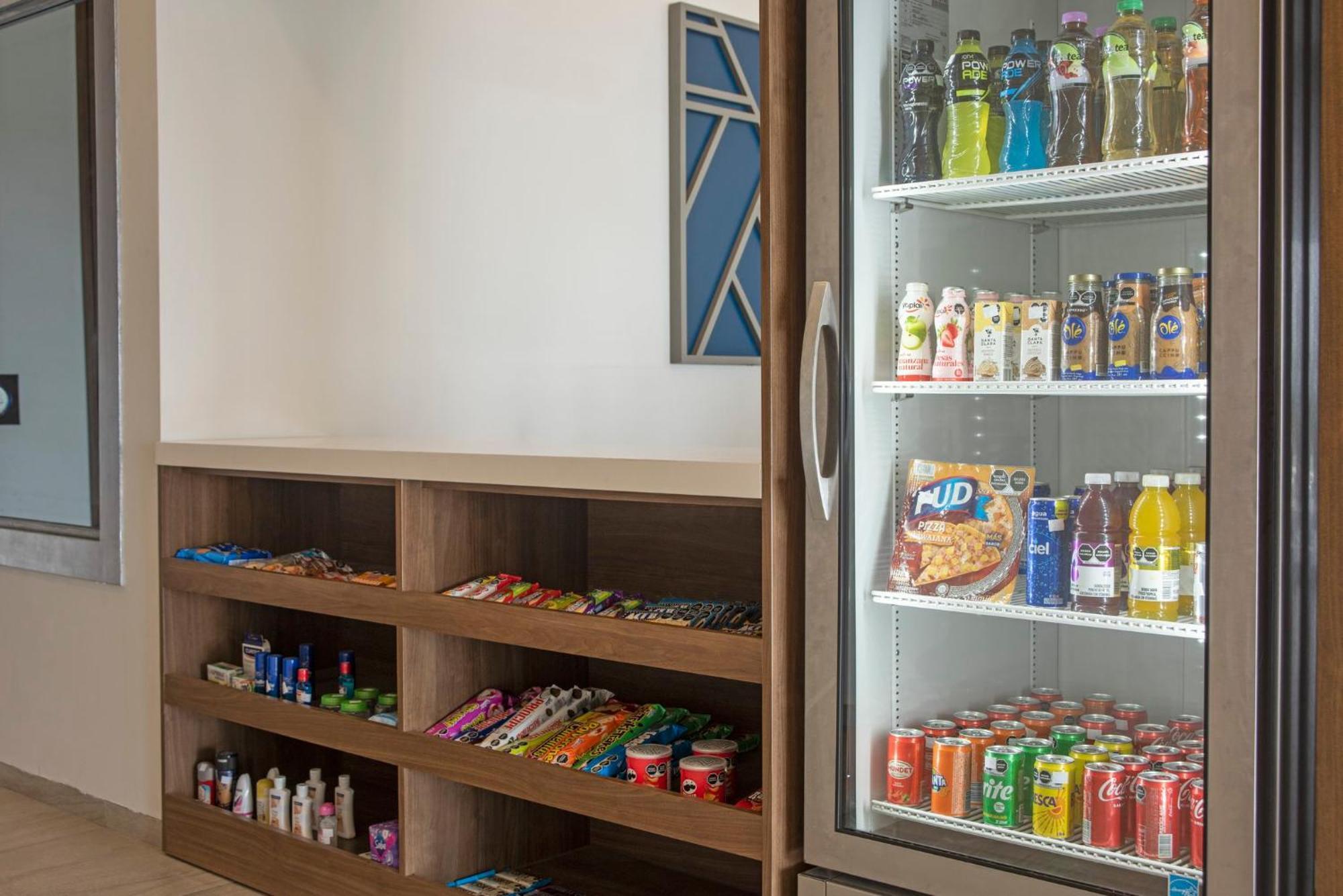 Holiday Inn Express Guadalajara Iteso By Ihg Zapopan Zewnętrze zdjęcie