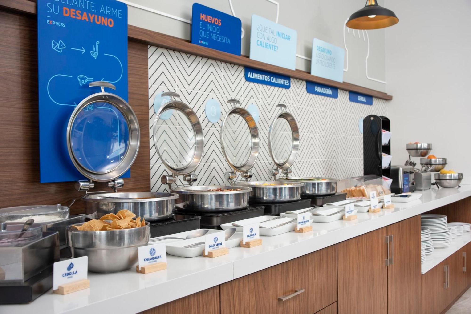 Holiday Inn Express Guadalajara Iteso By Ihg Zapopan Zewnętrze zdjęcie